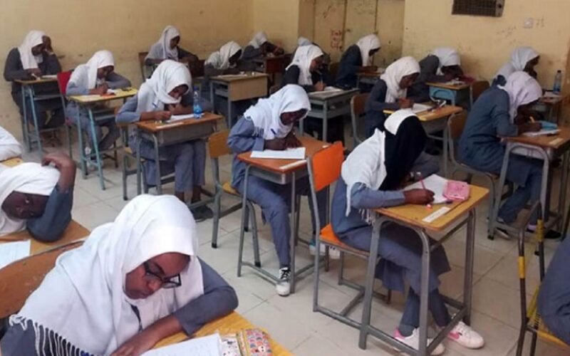 موعد امتحانات الشهادة السودانية 2024 بعد تأجيلها للشعبتين الأدبي والعلمي